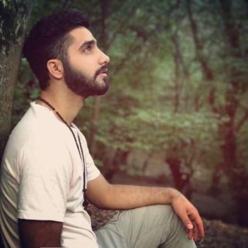 محمد امیری هر شو که مست میشی بم زنگ نزن بی مه برو قدم بزن